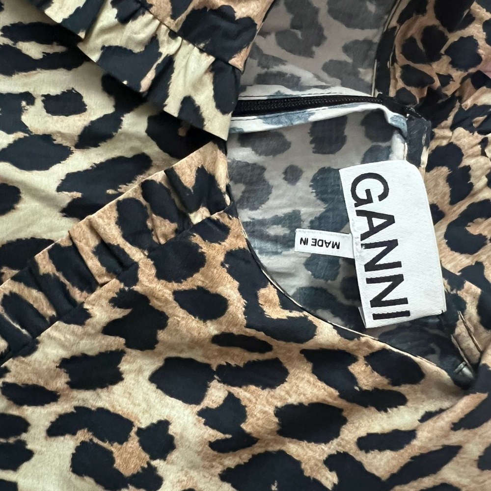 Ganni Black and Cream Patterned Top